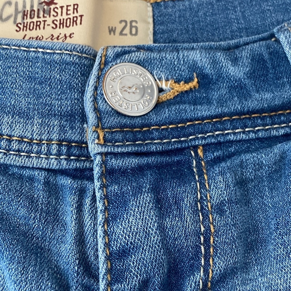 Hollister Women’s Blue Distressed Denim Shorts Size 26 - Picture 4 of 7